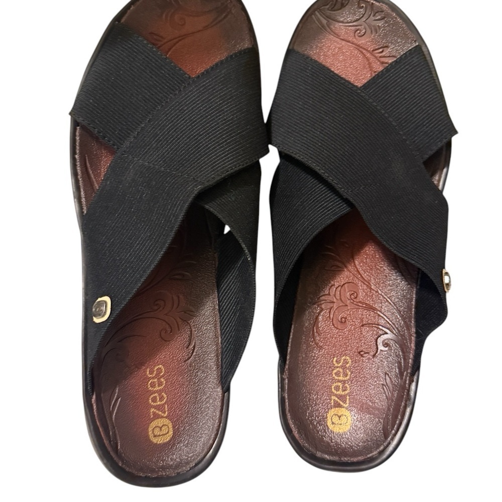 Bzees Black Crossband Wedge Sandals - Picture 2 of 7
